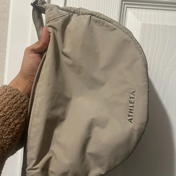 Athleta crossbody bag - Picture 10 of 10